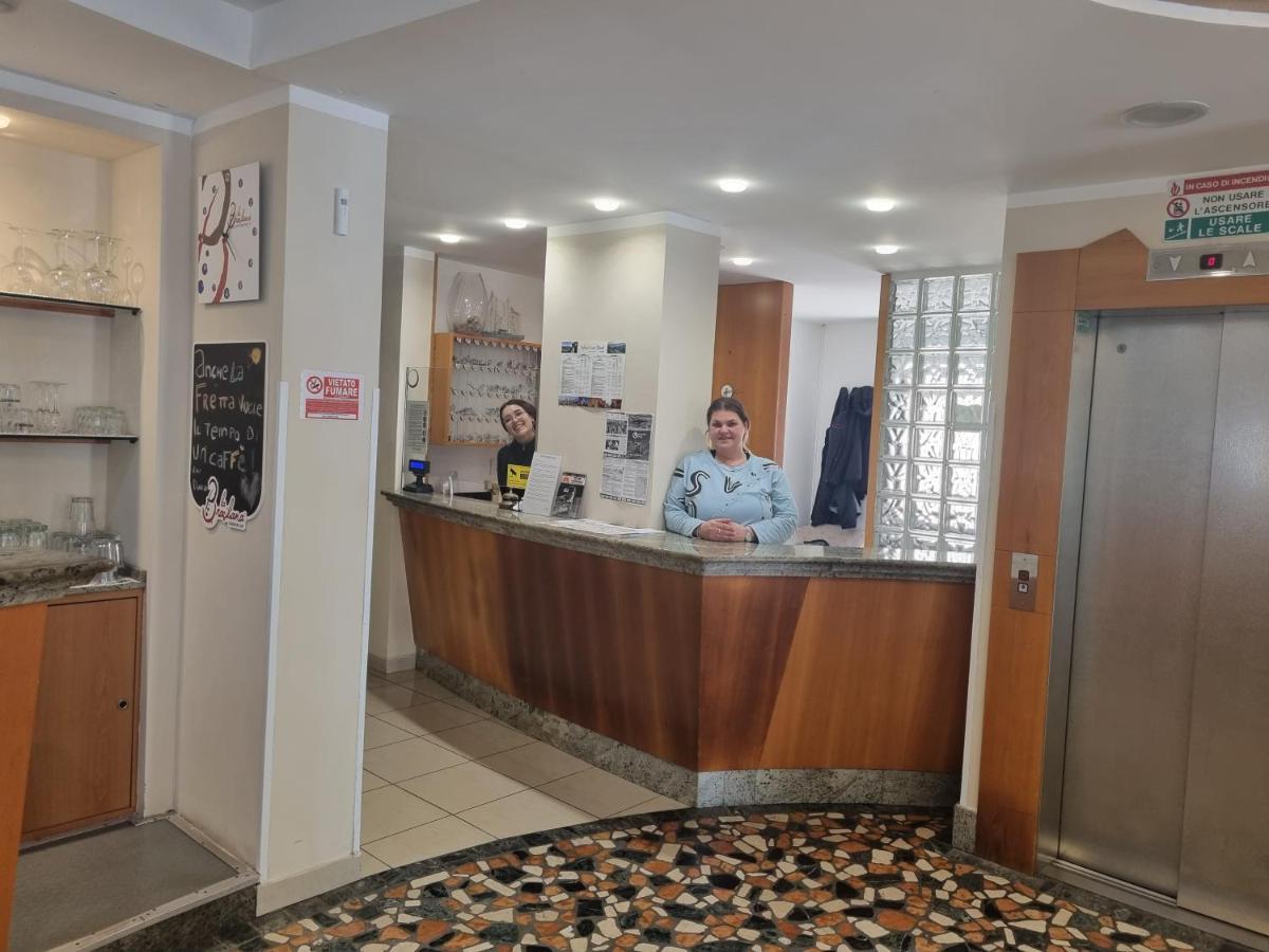 Hotel Marina リッチョーネ エクステリア 写真