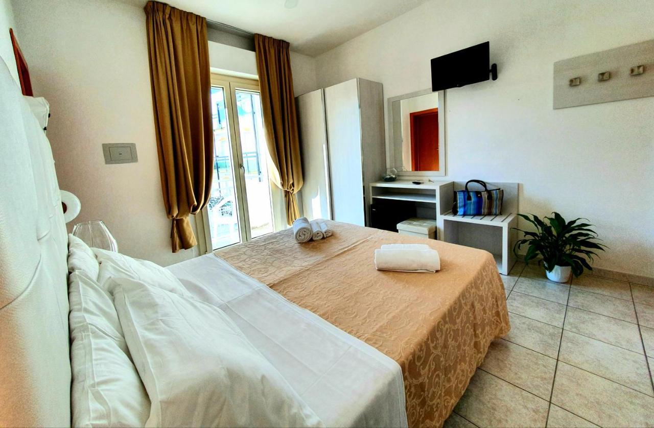 Hotel Marina リッチョーネ エクステリア 写真